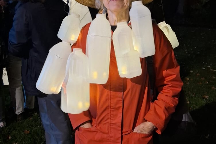 Julia Quigley from West Street Potters.