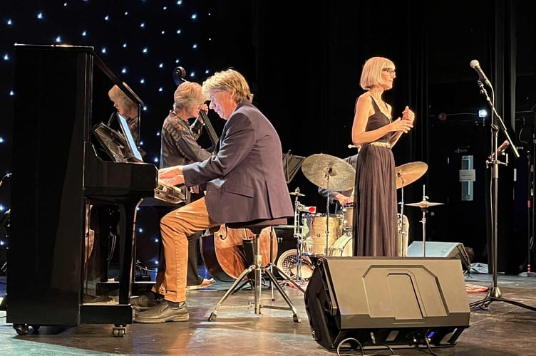 Sarah Jane Eveleigh and her Jazz Quartet.