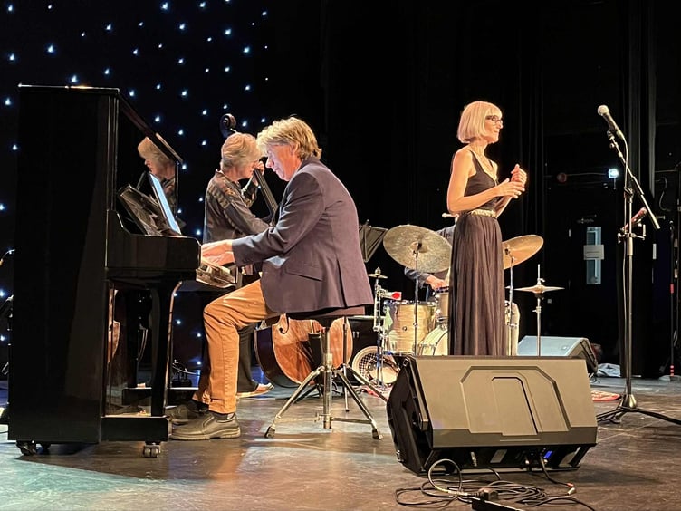 Sarah Jane Eveleigh and her Jazz Quartet.