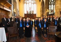Choir raises money for foodbank with autumn concert in Alton