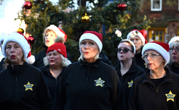 Hey ladies, I think we're on camera! (Photo: Ian Longthorne).