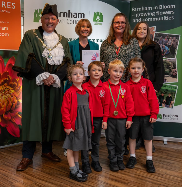 Another group of Badshot Lea School pupils Farnham in Bloom Community Award winners.