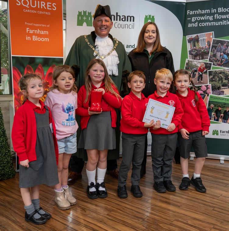 More Badshot Lea School pupils Farnham in Bloom Community Award winners.