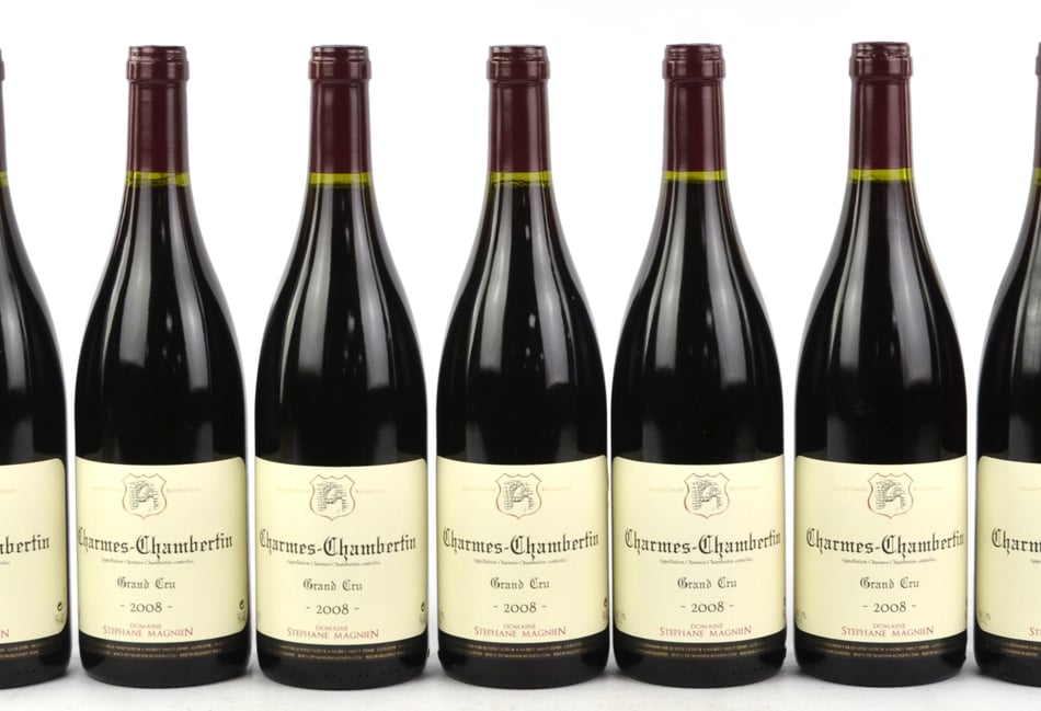 <p>Jean Paul et Stephane Magnien Charmes Chambertain 2008 Burgundy wine.</p>