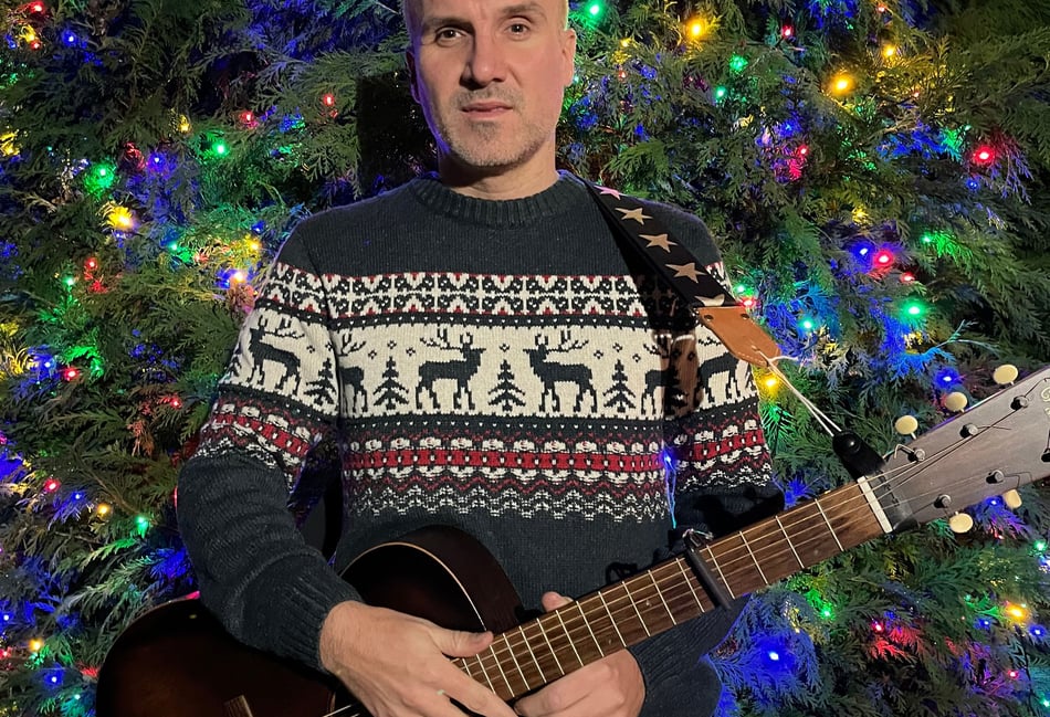 <p>Kevin James Andrews has created a Christmas single in aid of the Phyllis Tuckwell Hospice (Photo: Kevin James Andrews).</p>