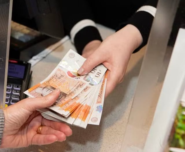 Pubs plead for change as Farnham bank closures could stamp out cash