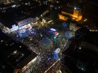 DJ Bozzed it as Petersfield dazzles with Christmas Light switch-on