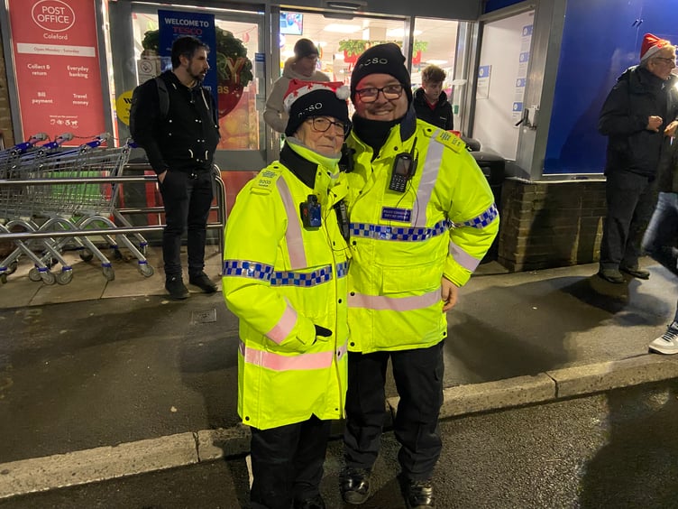 PCSO Dawn Teague and PCSO Tom Oliver were on hand to help