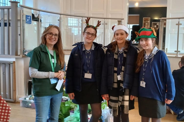 Farnham Foodbank St Nicholas School
