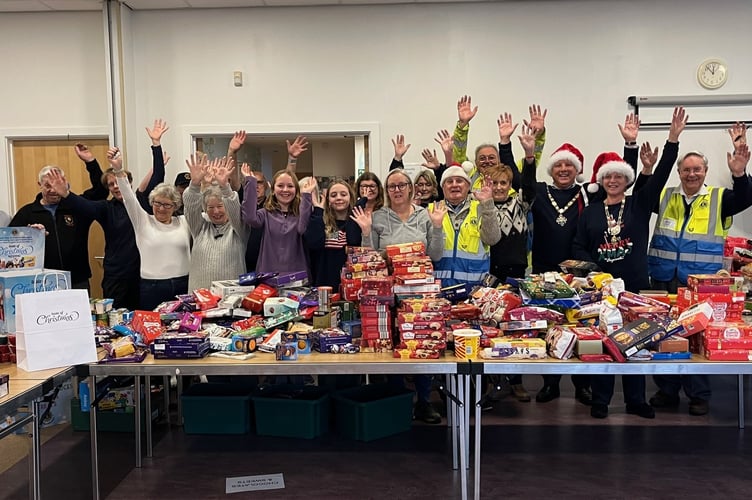 Farnham Lions Yellow Bag Christmas Appeal