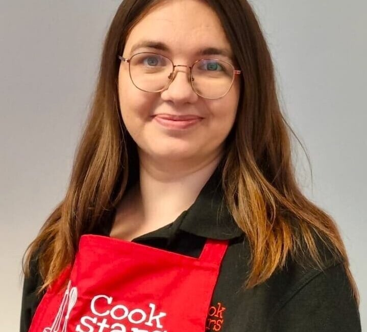 <p>Lizzy Hurley brings award-winning Cook Stars cookery classes to the Farnham and Haslemere community</p>