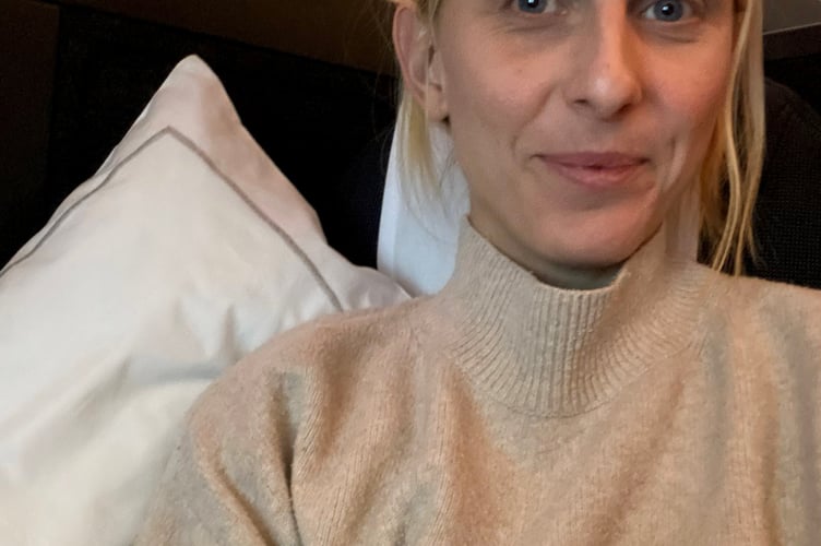 Minna Havstad in bussiness class. A couple split their parenting duties on flights by buying one ticket in business class and one in economy - and say it makes them "better parents".Keen globetrotters Minna Havstad and husband Andy, both 34, used to find themselves exhausted when they took long-haul flights with daughter Malva, now three.They said Malva's wriggling, coupled with their baggage, snacks and toilet trips, would mean none of them got a wink of sleep and it would make the first day of their holiday extremely tough.So they had the idea to book one seat in business class, and the other in economy alongside a seat for Malva - and they would swap at the halfway point, so each parent got a few hours' peace.After trialling the idea using their flight points to upgrade, the parents said it revolutionised their flights - and they've done it several times since.