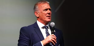 Stewart back in charge full-time to lead Surrey revival