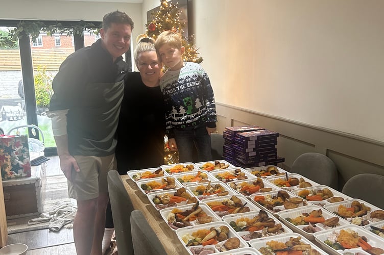 Ollie Hannah Teddy Jackson Christmas Dinners