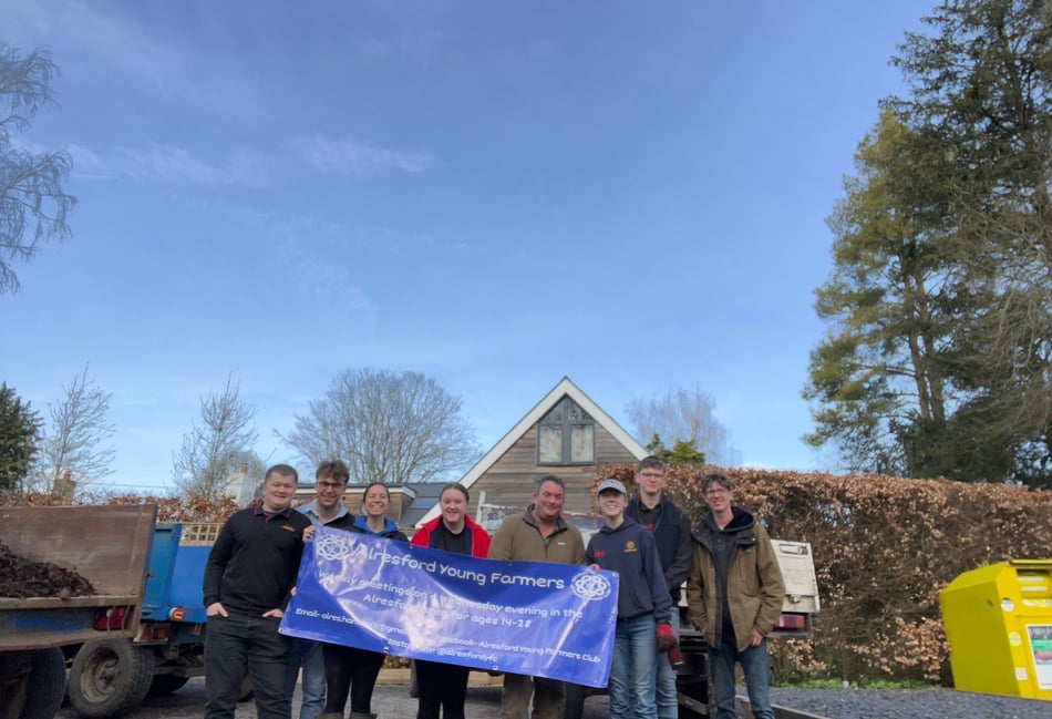 <p>Alresford Young Farmers are holding a Muck Lug on February 22.</p>