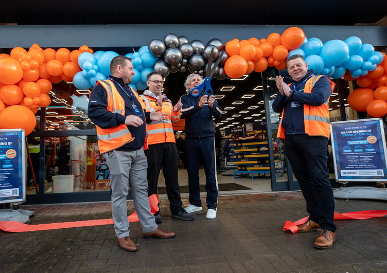 The ribbon cutting. (Picture: Paul Williams)