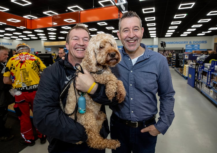 Sean Hooper and his dog Buddy with Nigel Martyn. (Picture: Paul Williams)