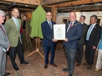 Royal praise for a very crafty community