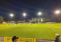 Farnham Town come from behind to beat Yate Town and earn fifth successive Southern League Premier South win