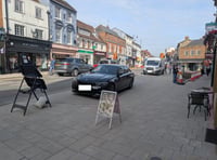 "Guerrilla parkers" could pose problem for cafe seating plan