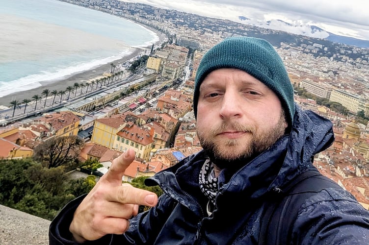 Aleksander Sikora's trip to Nice. A savvy traveller visited two countries in two days for under £100 - and was back in time for work the next morning. Aleksander Sikora, 41, wanted to visit both Nice and Monaco on his two days off to explore and enjoy the historic architecture.The dad-of-two, who lives in Farnham, Surrey, bought Easyjet return flights from Gatwick to Nice for just £48.He pre-booked a £19-a-night hostel in Nice, packed a rucksack with his passport, some sandwiches and a bottle of water, and jetted off on Friday March 13.
