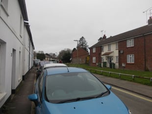 Residents taking sides over parking in Alton road