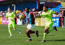 Farnham Town left-back Brandon Mason signs new one-year contract