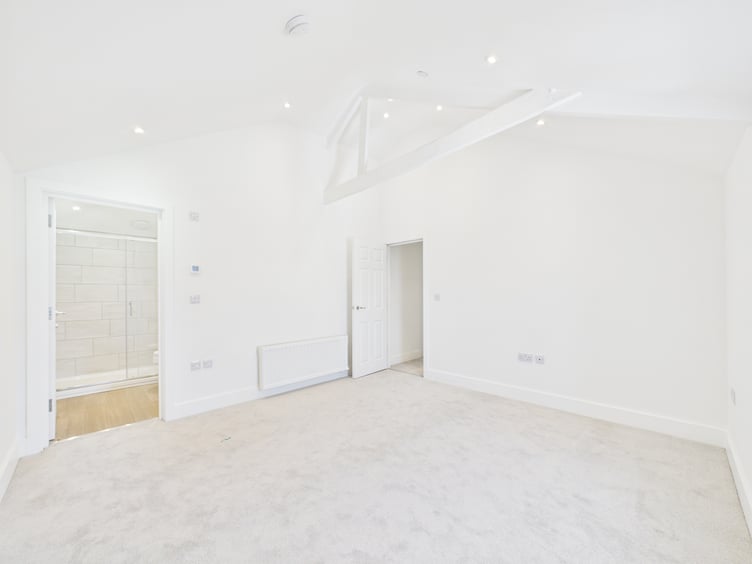Flat H 93, Fore Street