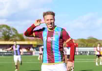 Farnham Town confirm Southern League Premier South play-off spot with impressive victory at Sholing