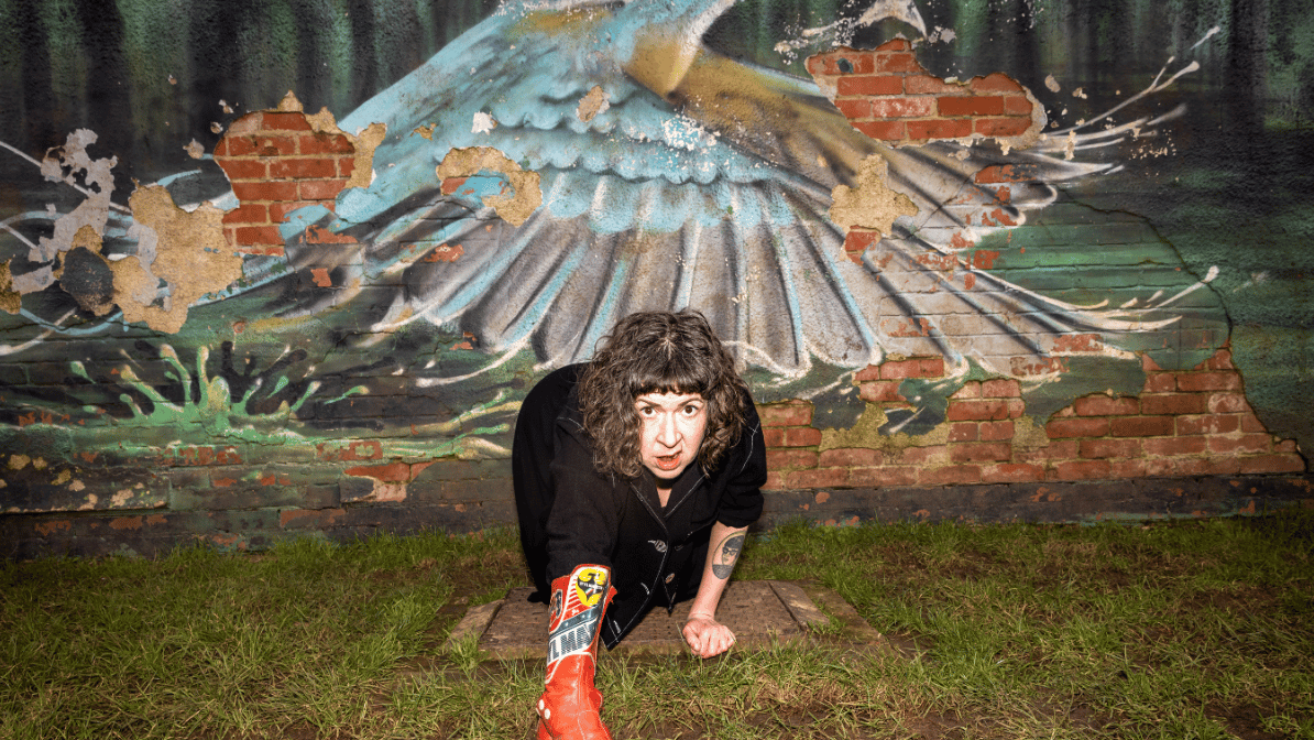 Unexpected gifts inspired Amy Mason's comedy show | farnhamherald.com