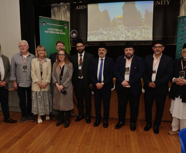 Peace Dinner unites Farnham residents in message of understanding