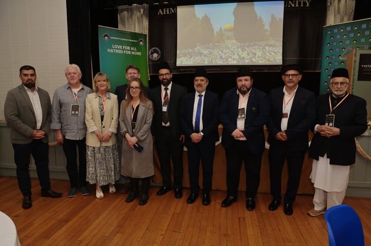 Farnham Peace Dinner brings 150 residents together in spirit of community