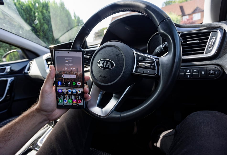 Hampshire and Surrey drivers fined £2.29m for mobile phone use