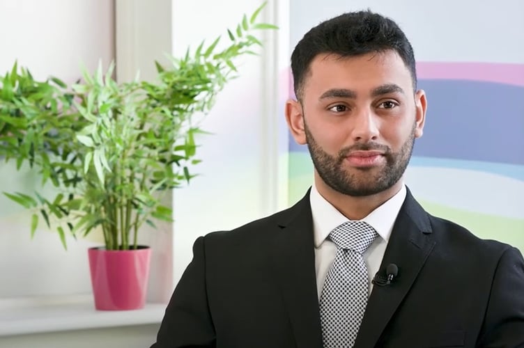 Hampshire election Green Party candidate Zakaria Khan has reportedly been held by Israeli troops.