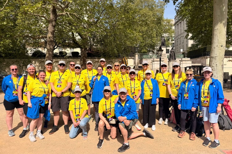 Alton Runners volunteers at the London Marathon