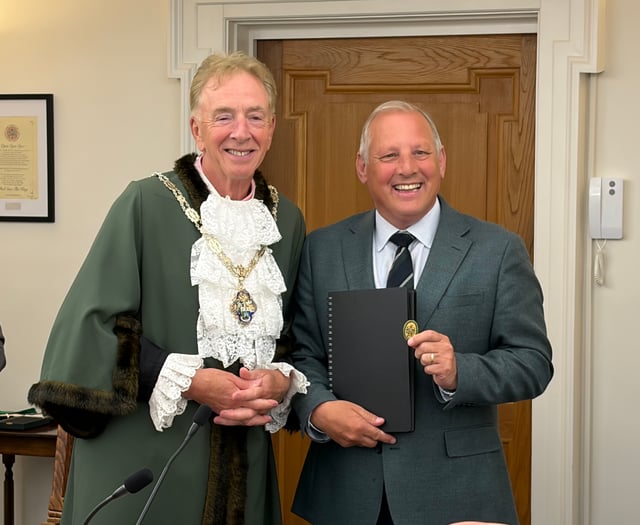 The White move: Graham becomes Farnham mayor