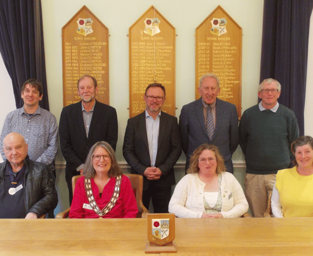 New mayor and deputy mayor elected at annual council meeting