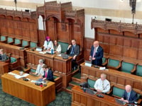 Hampshire County Council Conservative leader re-elected