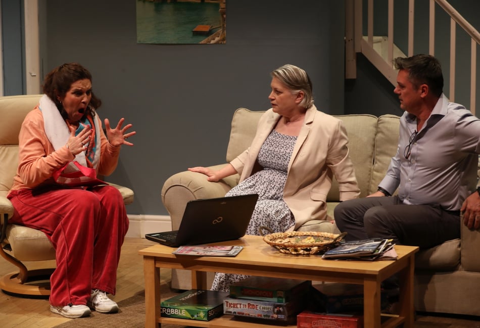 <p>The Winton Players performed the comedy The Unfriend.</p>