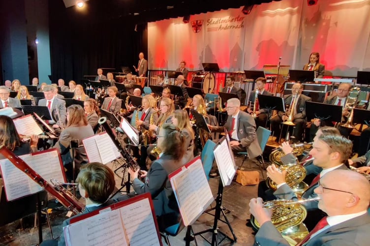Stadtorchester Andernach Farnham twin band