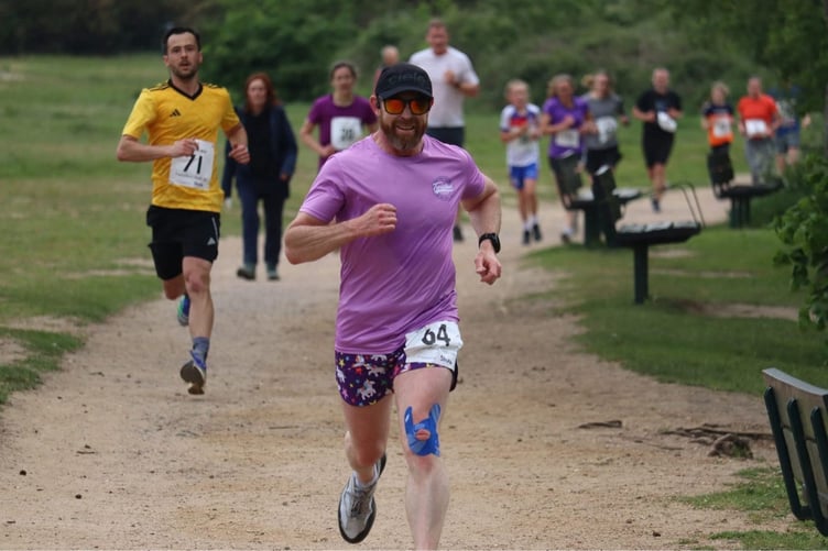 Dean Kellaway and Dave Mais chase to the finish line at Petersfield