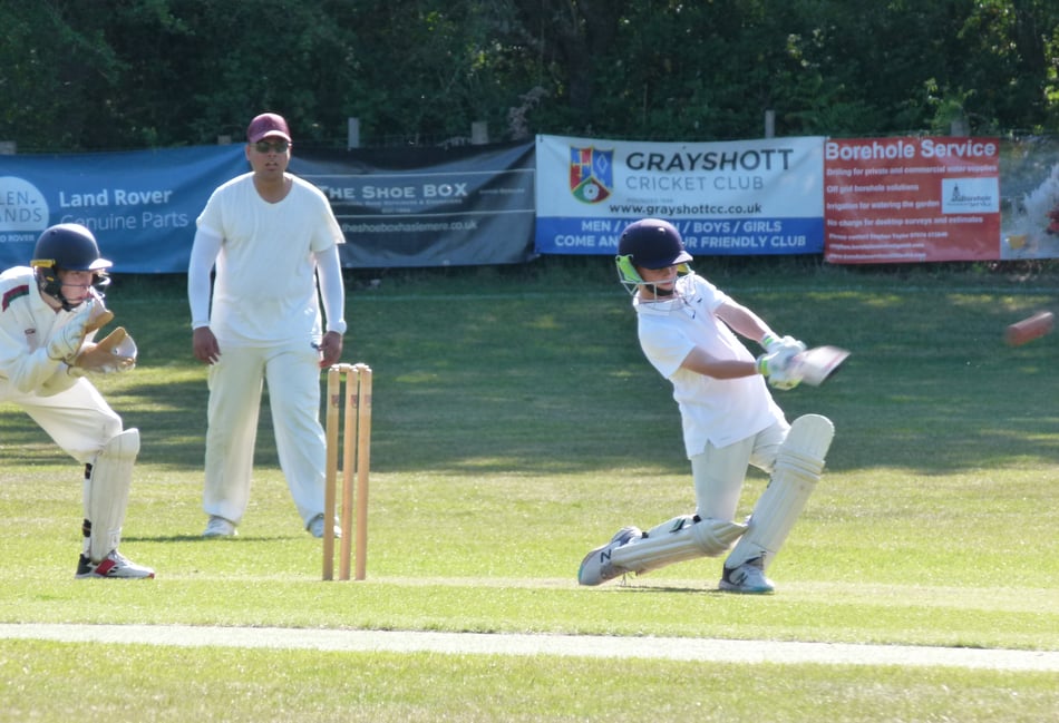 <p>Waverley batter Finley Upward hits out</p>