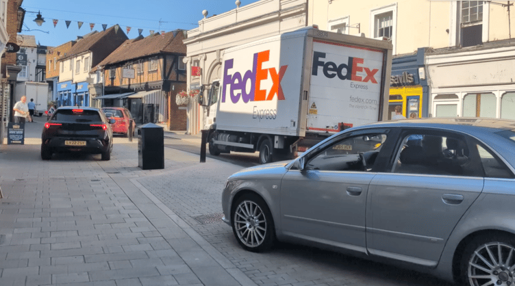Delivery Van Breakdown Downing Street Farnham