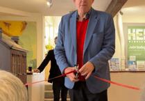 Tim Vine opens Haslemere Art Society exhibition