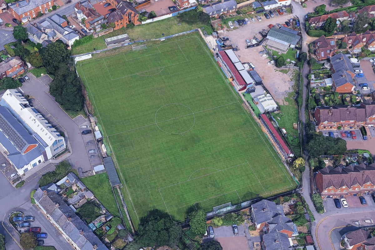 Farnham Town FC granted new 25-year lease on ground